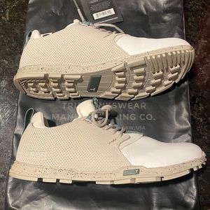 SOLD: True Linkswear Men’s True Original 1.2